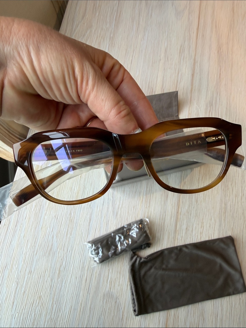 ✨NIB DITA ‘Wasserman Two’ Amber Maple/Antique Gold Handmade in Japan Frames✨ - Picture 6 of 13